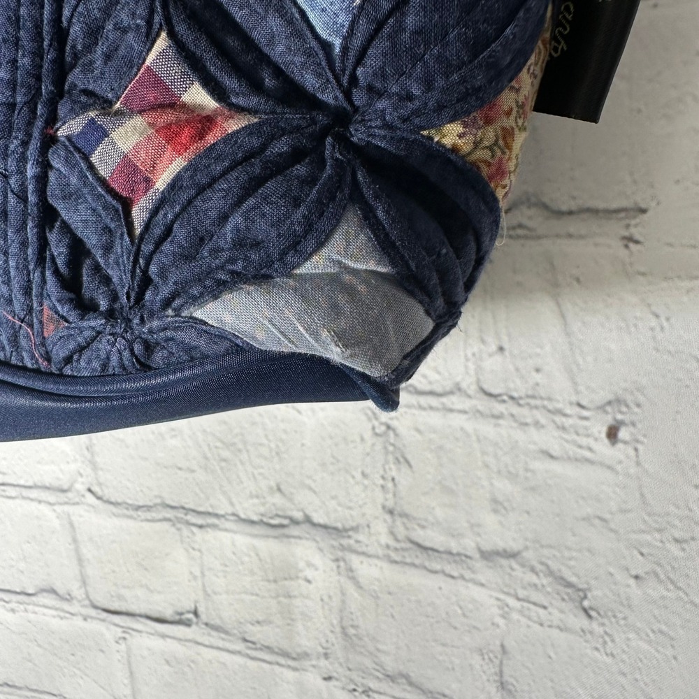 Donna Sharp Quilted Tote Bag Cathedral Window Patchwork Navy Blue Red - Picture 9 of 15